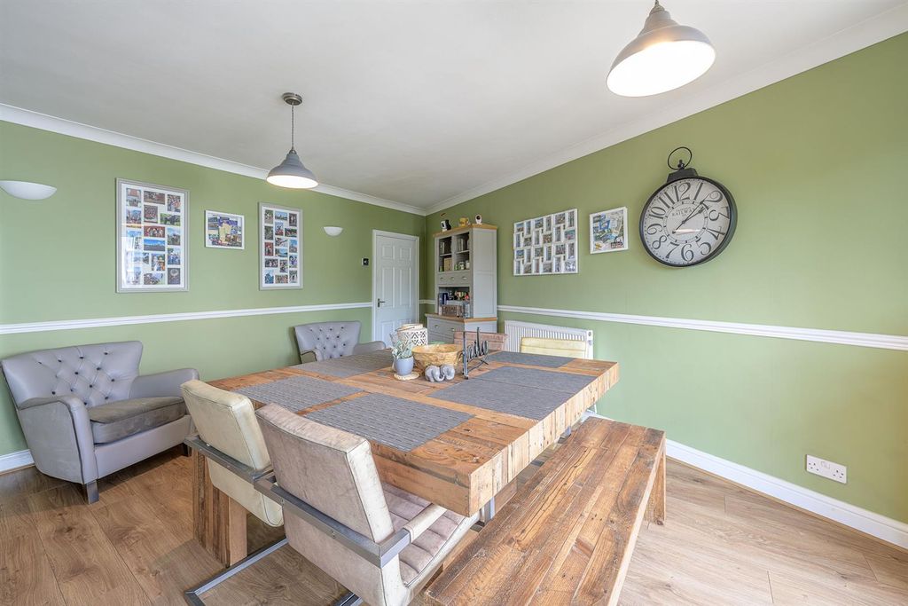 Additional image 7 of 4 bed semi-detached house for saleAmblecote Road, Brierley Hill DY5