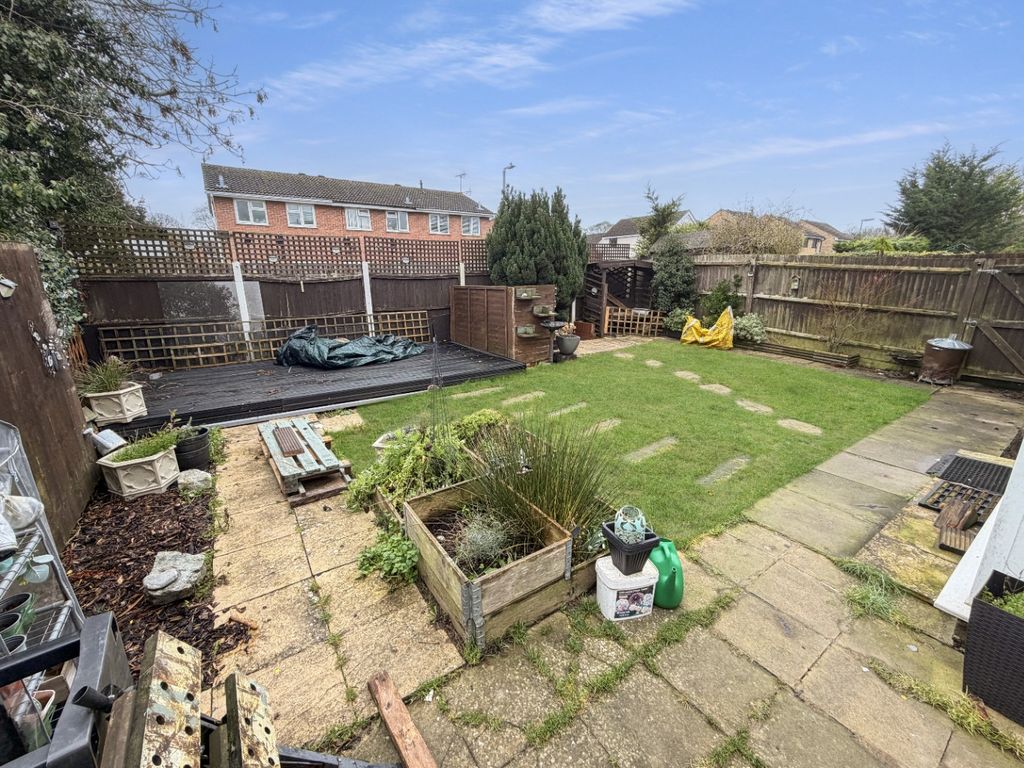 Property photo 2 of 12 4770961