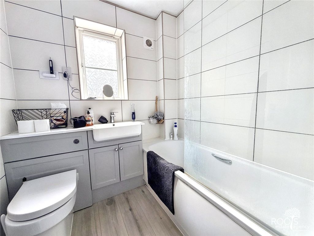 Property photo 3 of 12 Picture No. 08