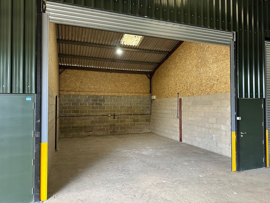 Property photo 3 of 6