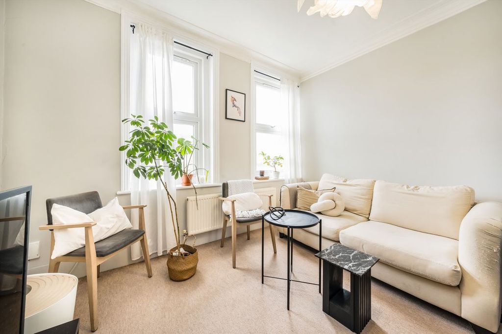 Property photo 2 of 5