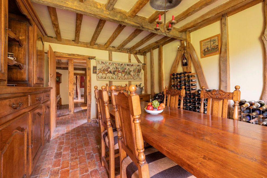 Property photo 2 of 29