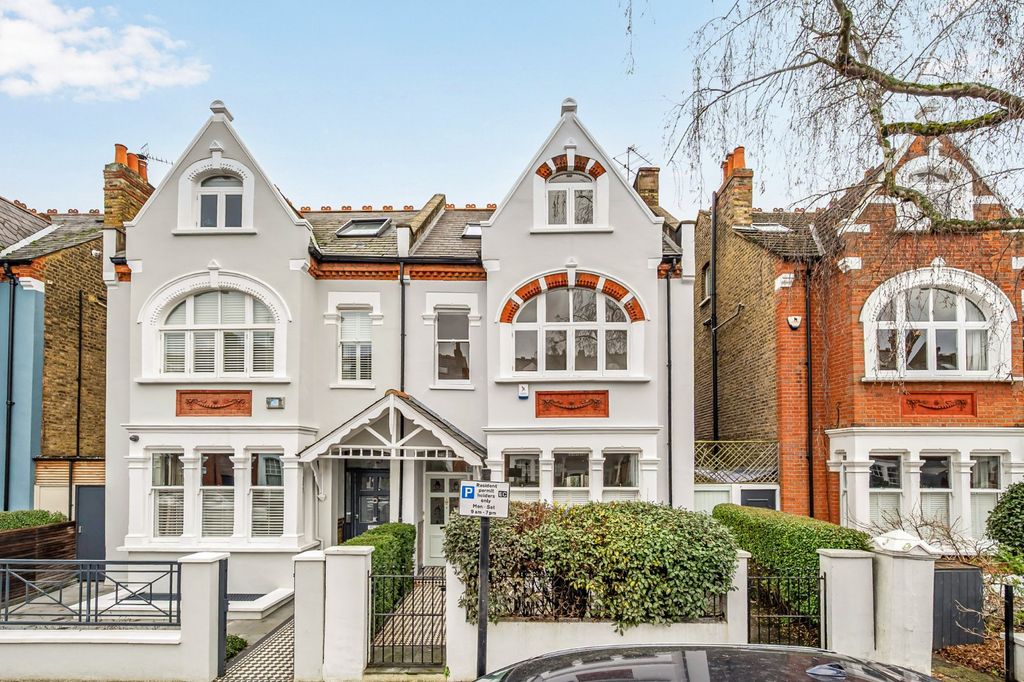 Property photo 1 of 25