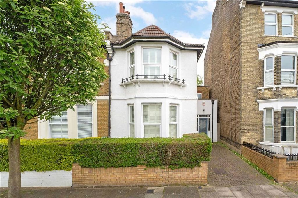Property photo 1 of 6