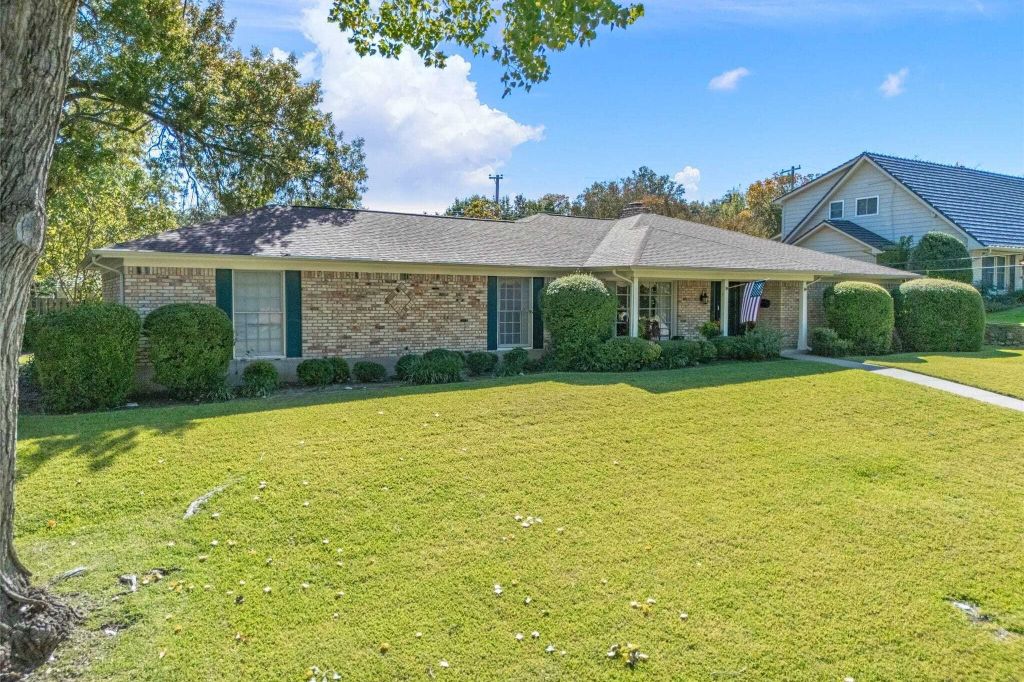 Property photo 1 of 24