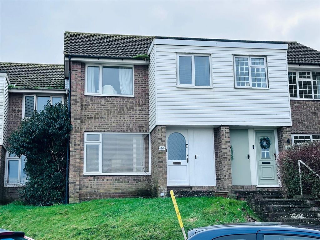 Property photo 1 of 13 01323 438506