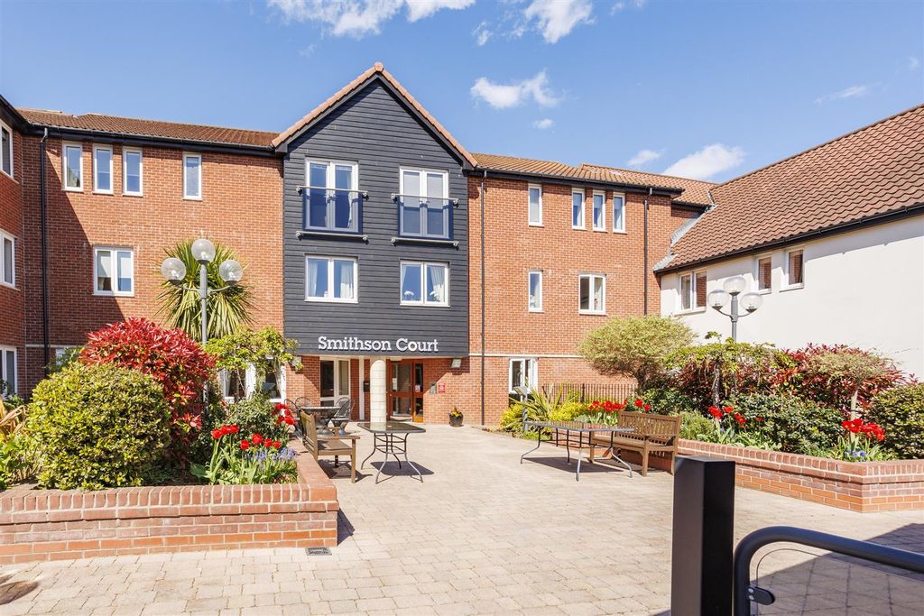 Property photo 1 of 18 Flat_19_Smithson_Court__2.Jpg