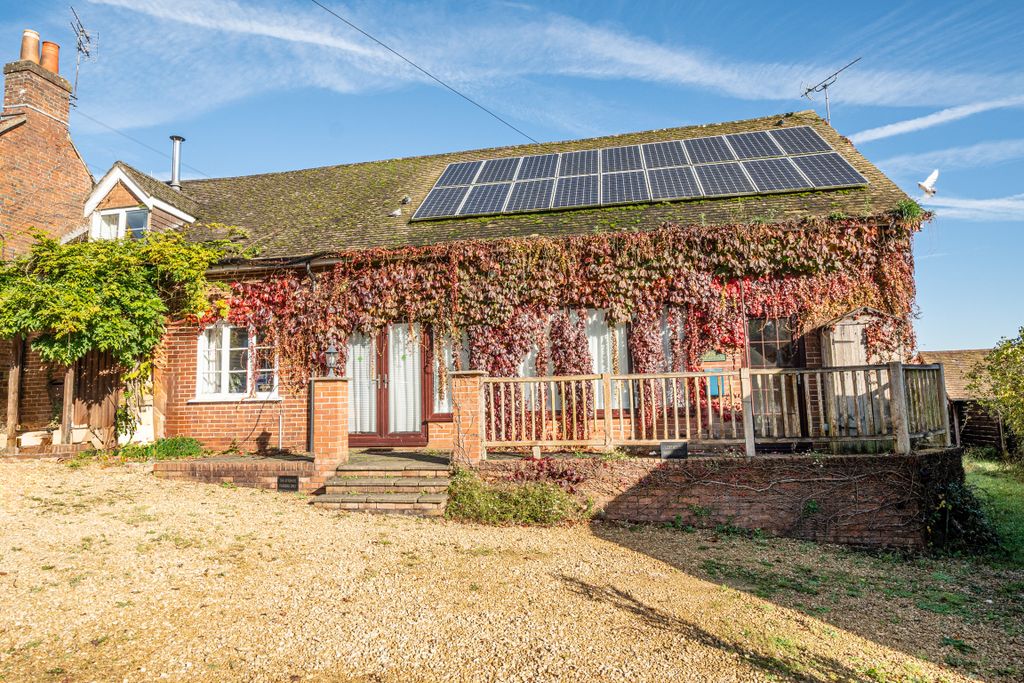 Property photo 1 of 13 Dsc08787