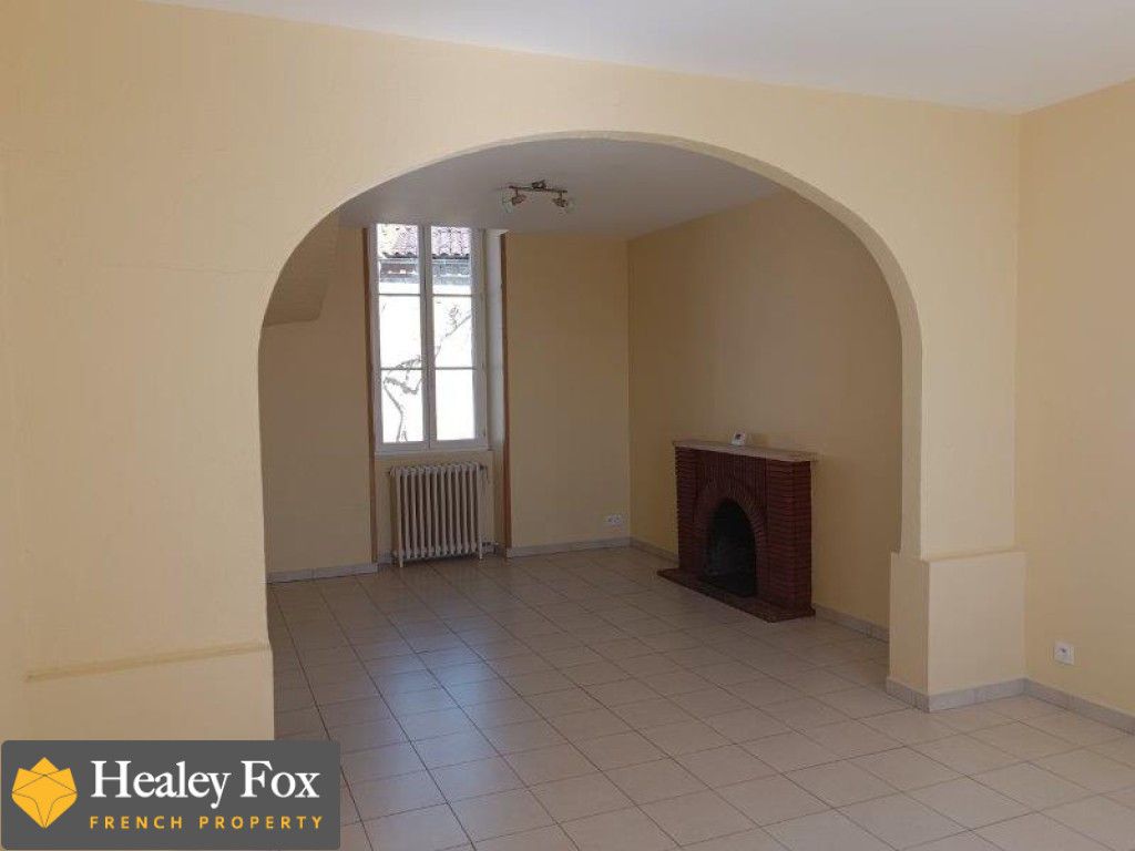 Property photo 3 of 30