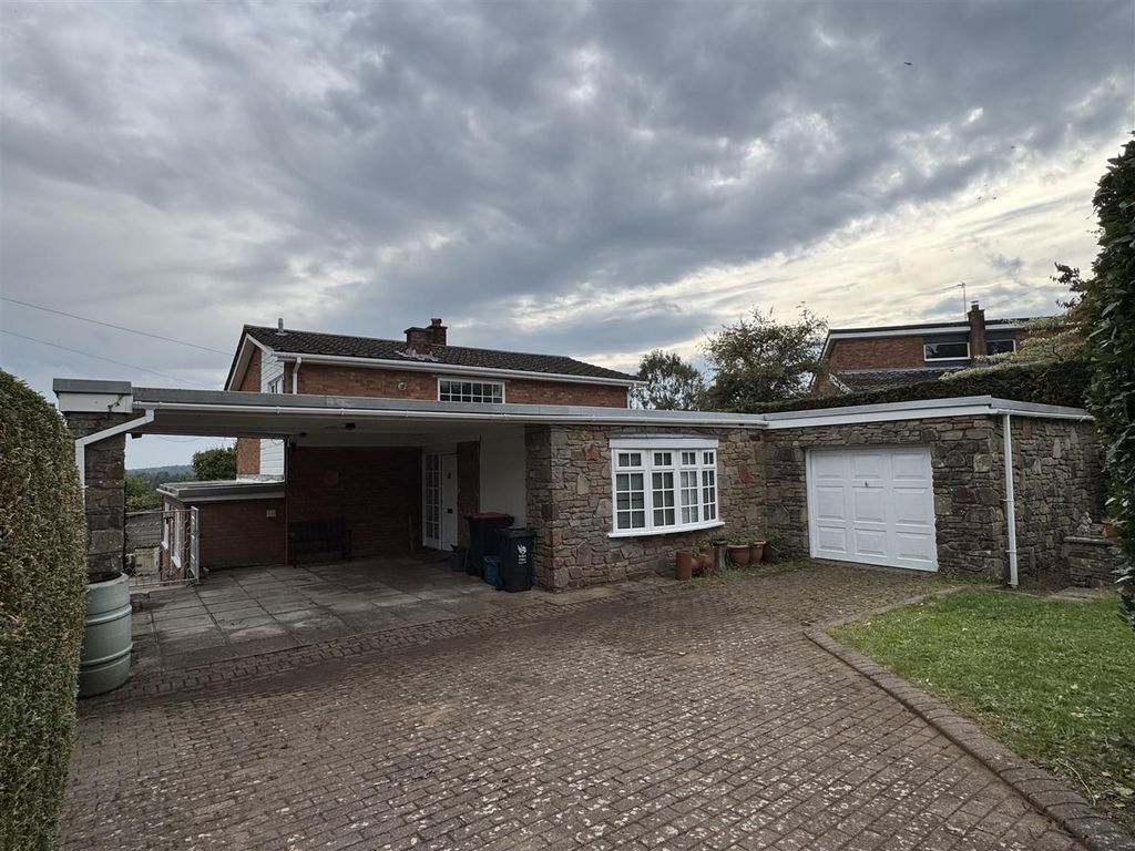 Property photo 2 of 42 Garden