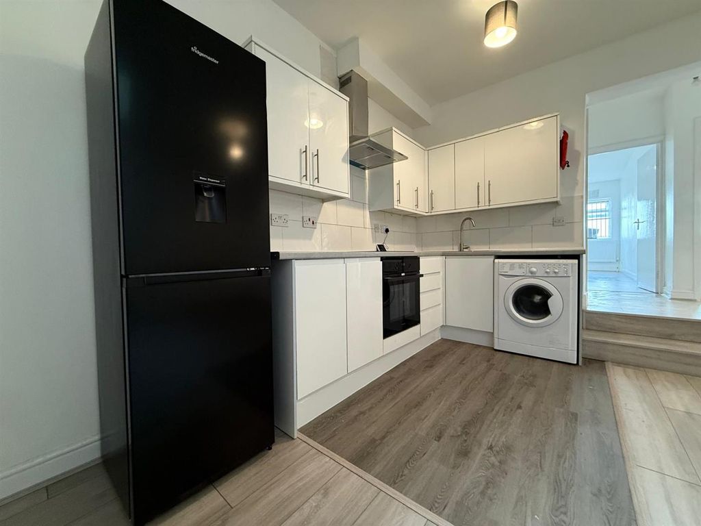 Property photo 1 of 12 Whatsapp Image 2026-03-09 At 15.04.08 (9).Jpeg