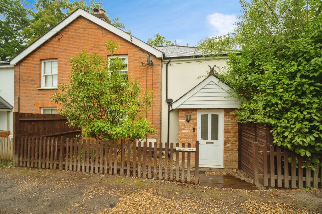 Property photo 1 of 25