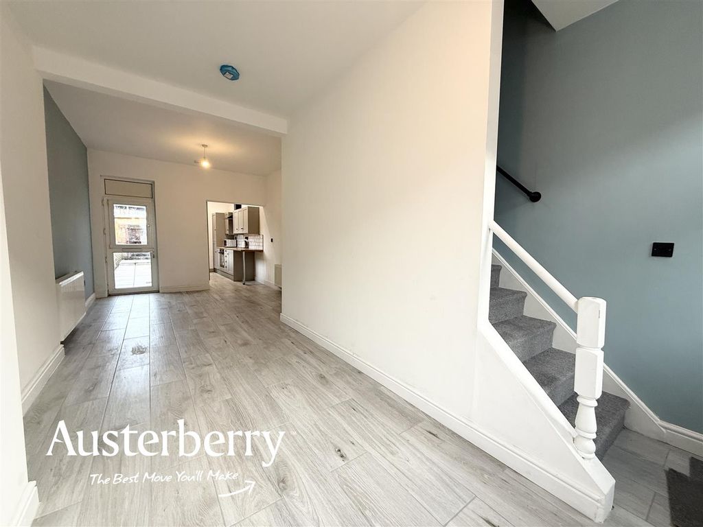 Property photo 3 of 14 Img_5459.Jpg