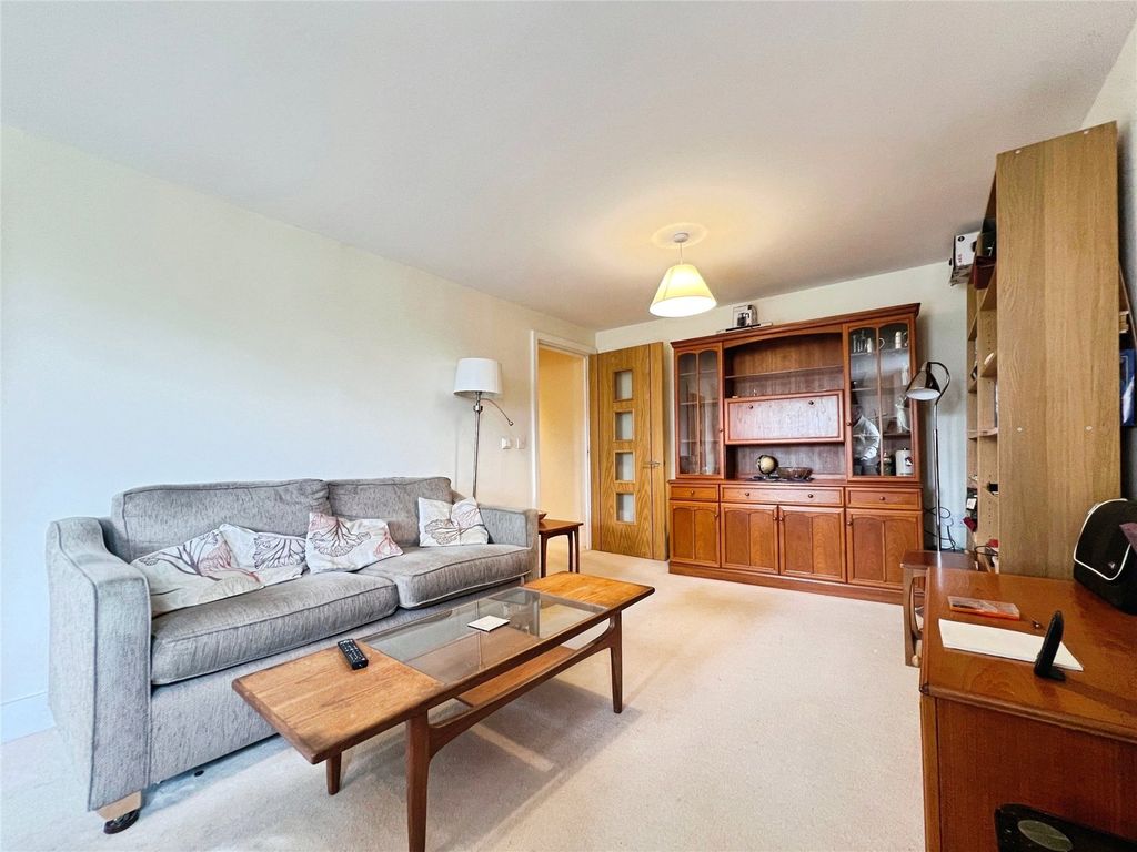 Property photo 2 of 13 Picture No. 05
