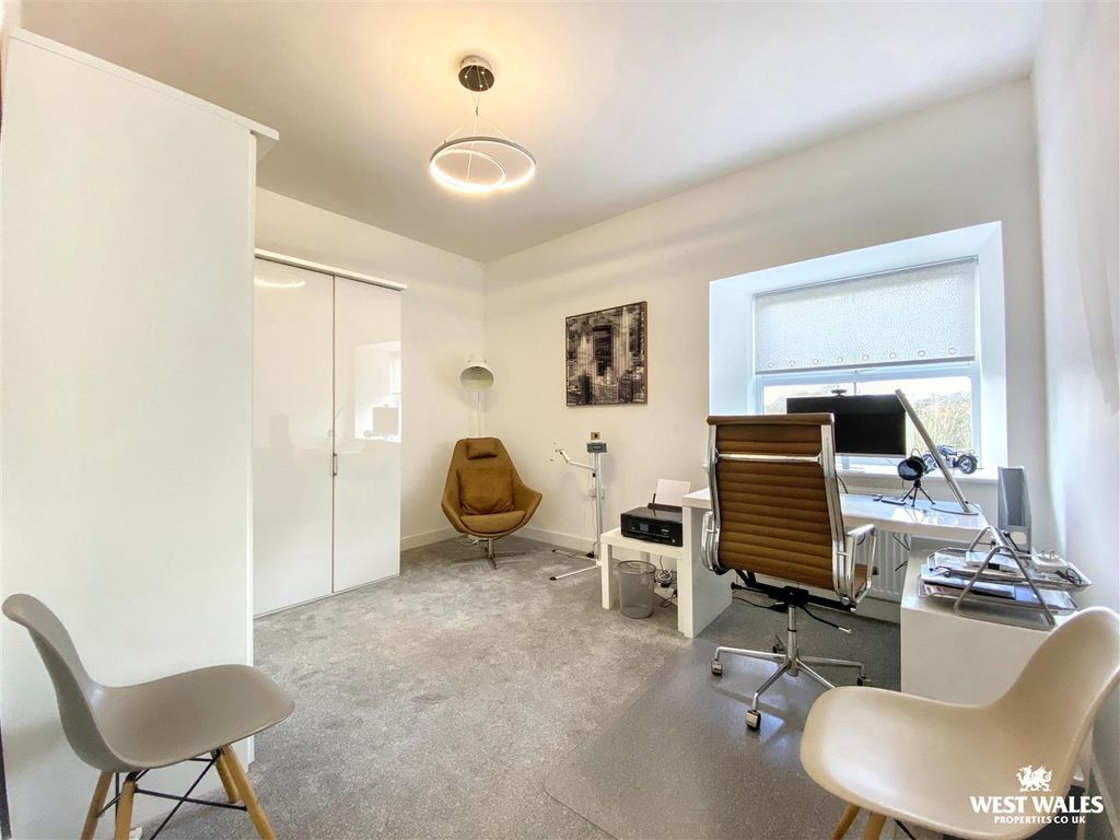 Additional image 15 of 3 bed town house for saleNew Way, Pembroke SA71