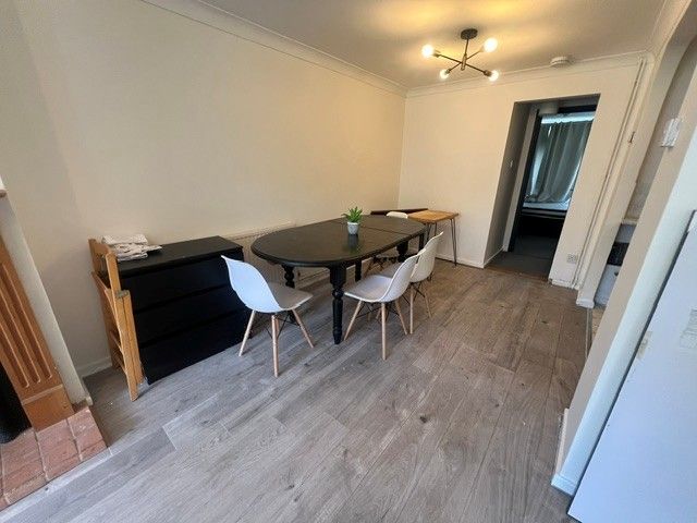 Property photo 3 of 10 Dining Room