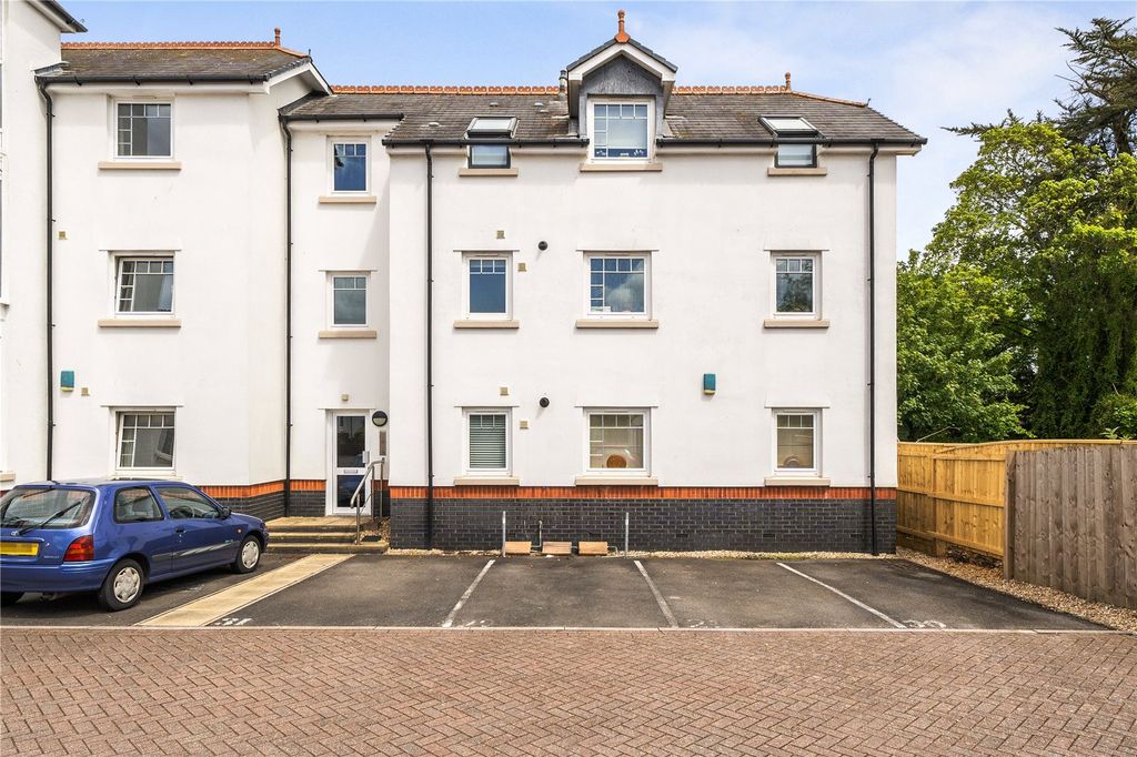 Property photo 1 of 17 Picture No. 03