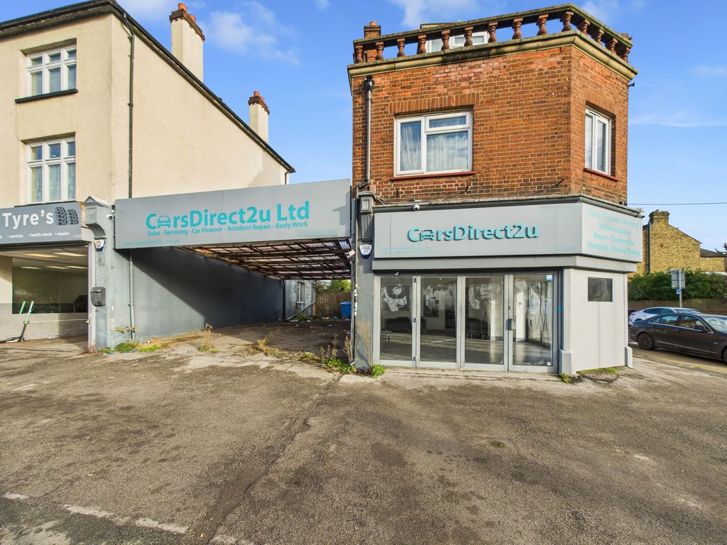 Property photo 1 of 12