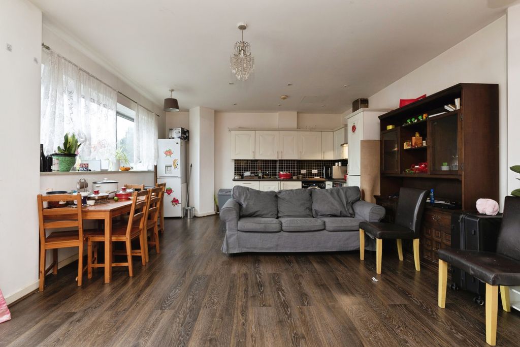 Property photo 2 of 28 Open Plan Living