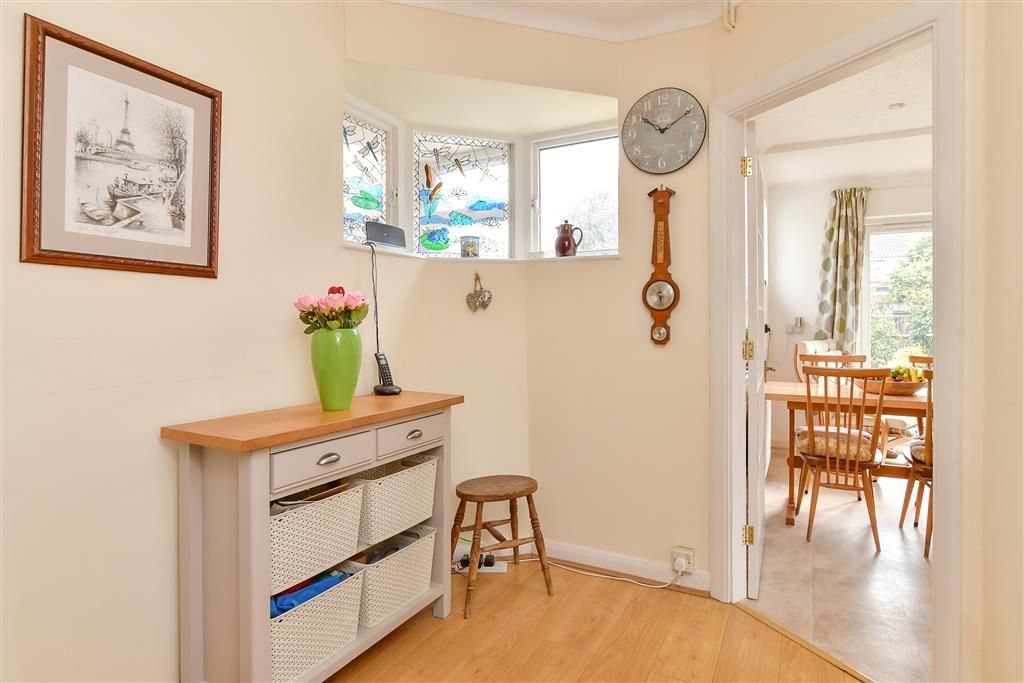 Property photo 3 of 17 Kitchen