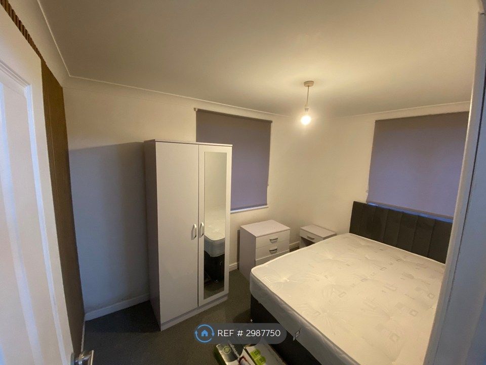Property photo 2 of 3