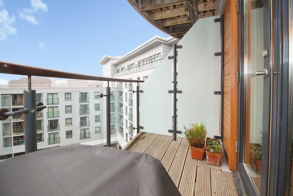 Property photo 2 of 14 Pbox-Img.Jpg