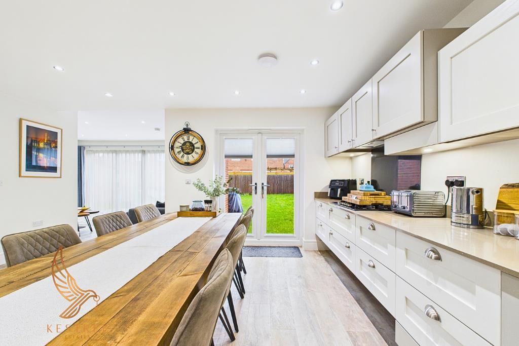 Property photo 2 of 40 12.Png