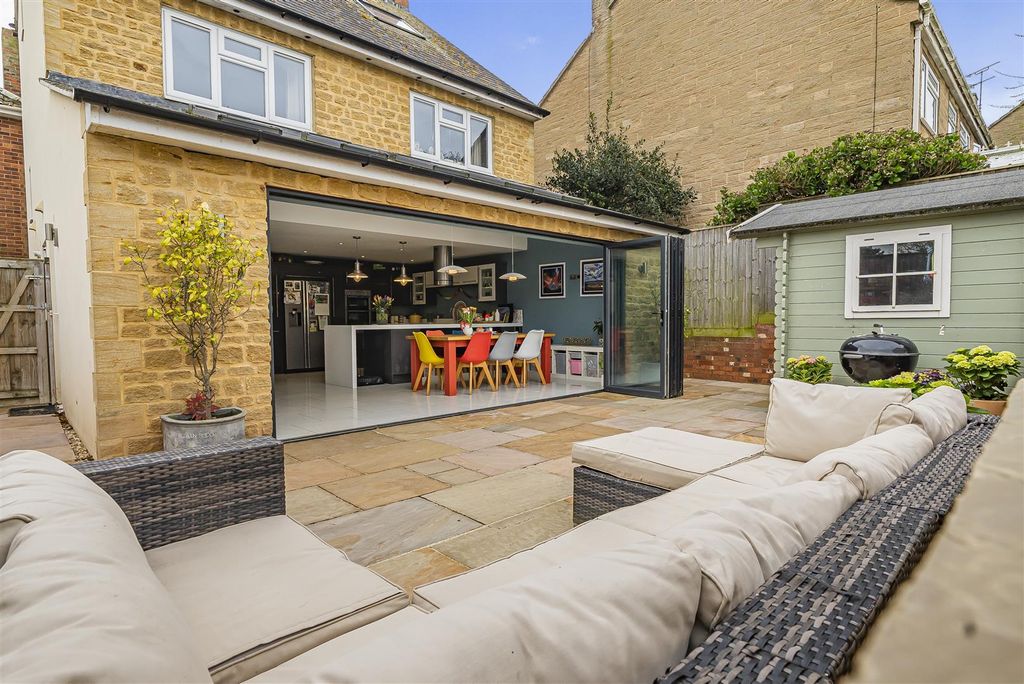 Property photo 2 of 17 Patio / Rear