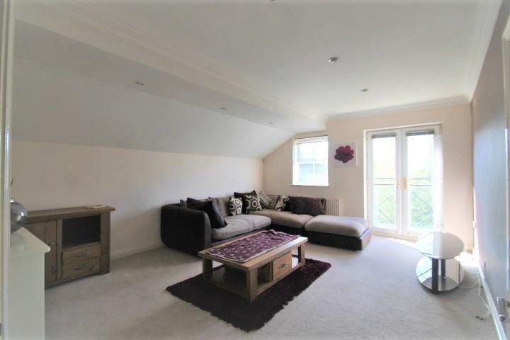 Property photo 2 of 14 Living Room