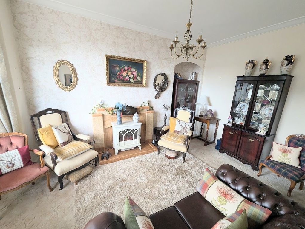 Property photo 3 of 40