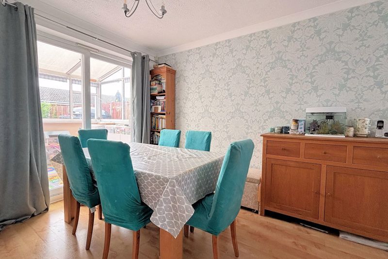 Property photo 3 of 14 Dining Room