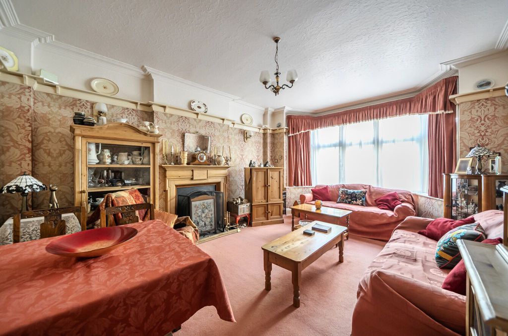 Property photo 2 of 18 Photo 9