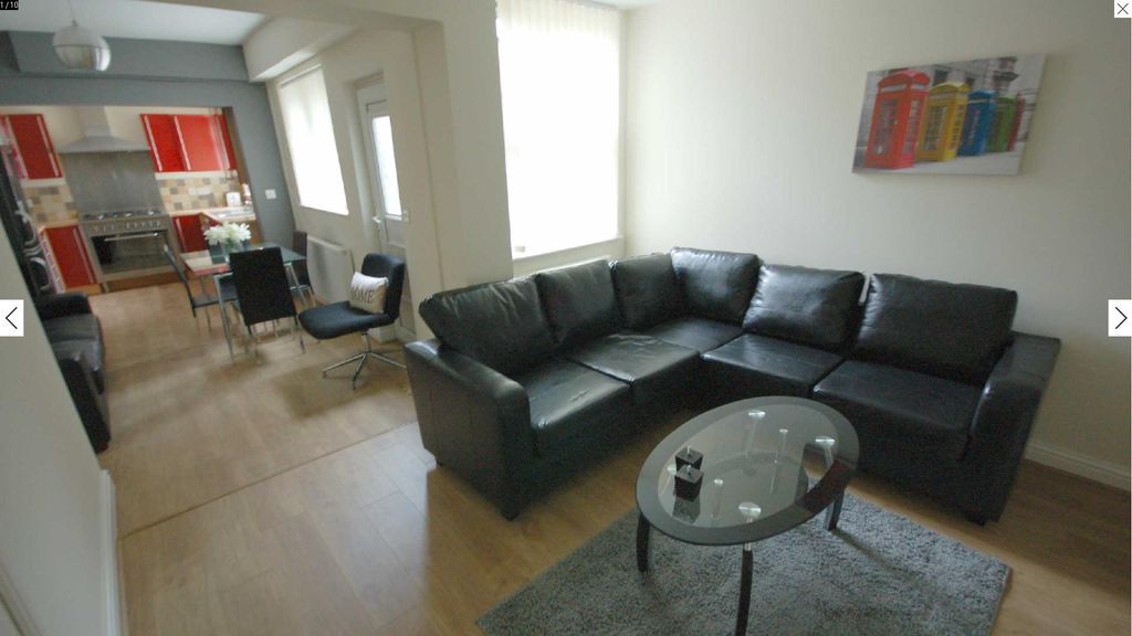 Property photo 3 of 11