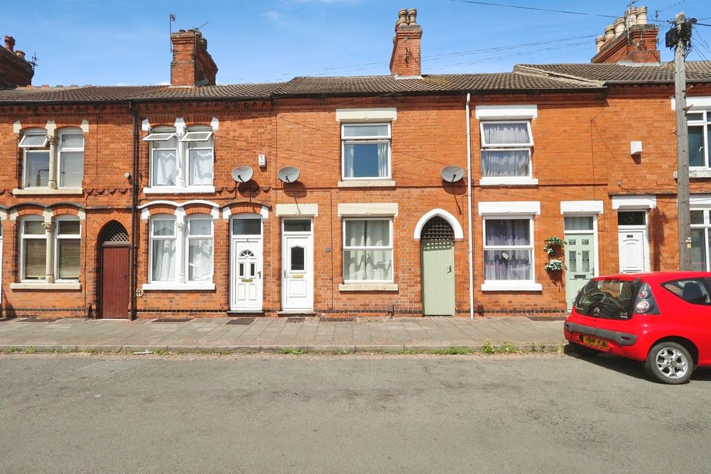 Property photo 1 of 17