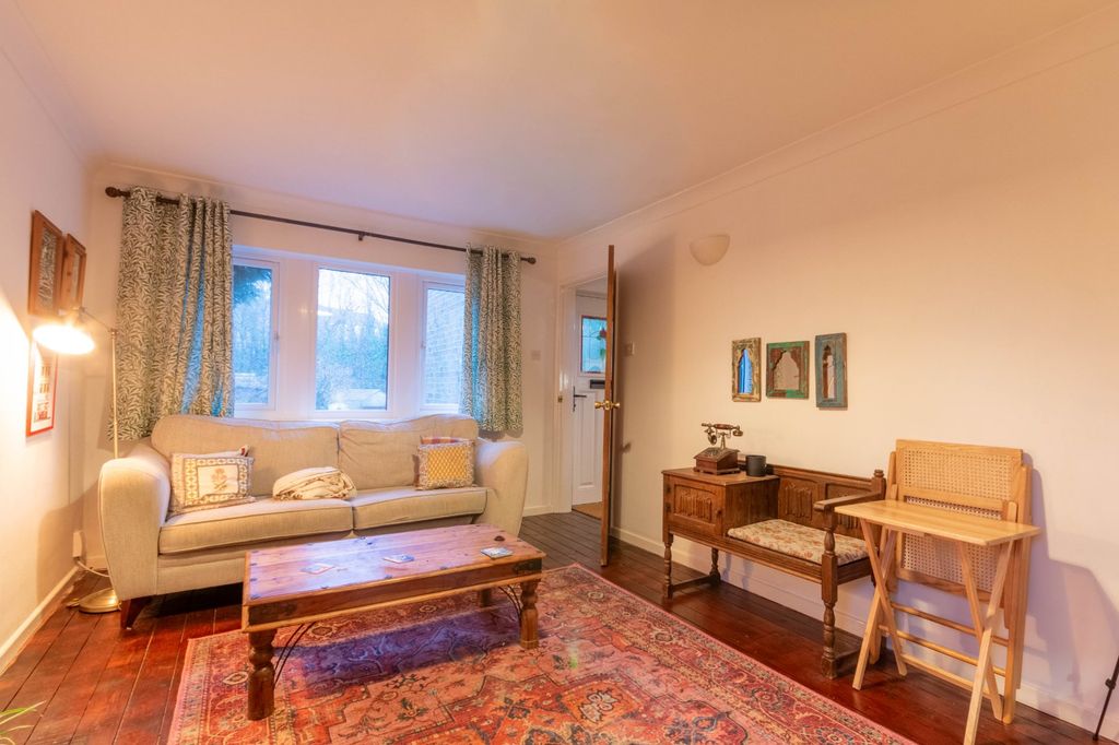 Property photo 3 of 13 Picture No. 18