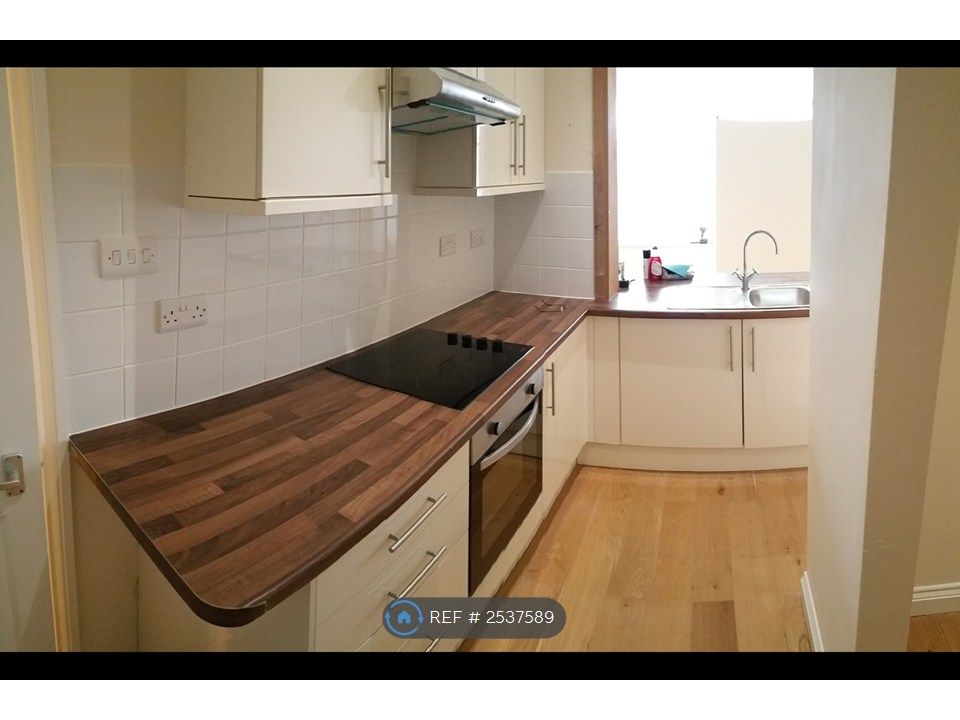 Property photo 3 of 6 Kitchen Area