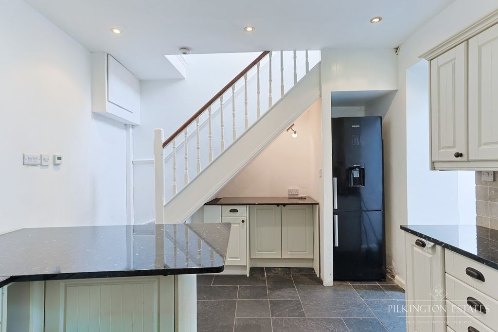 Property photo 3 of 9 4857287