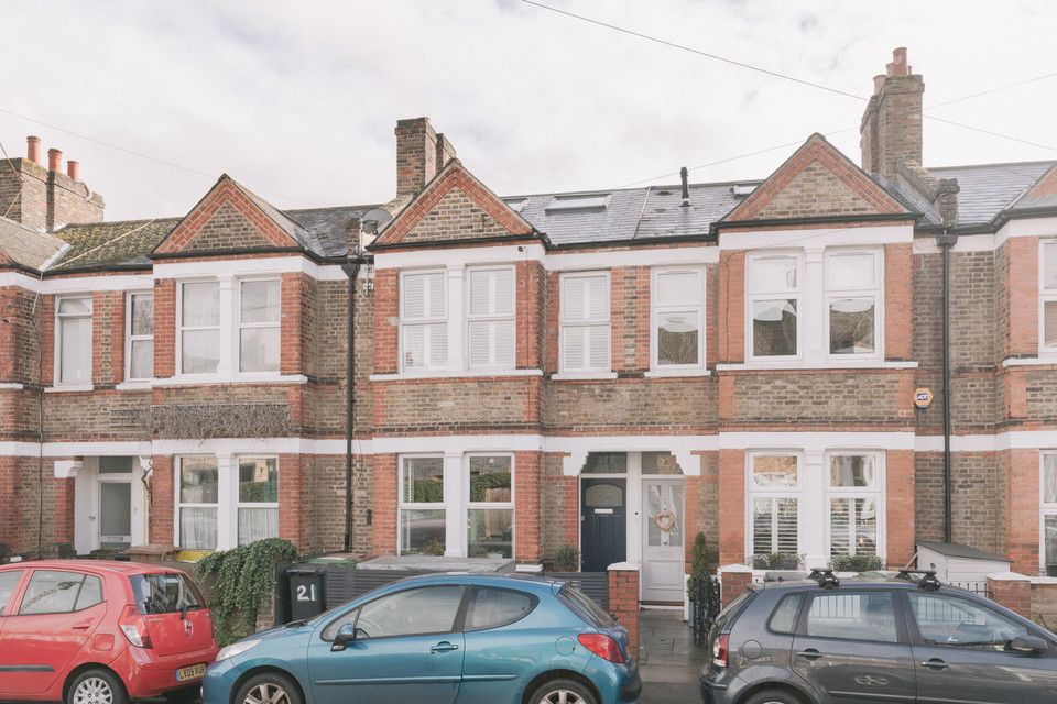 Property photo 2 of 36