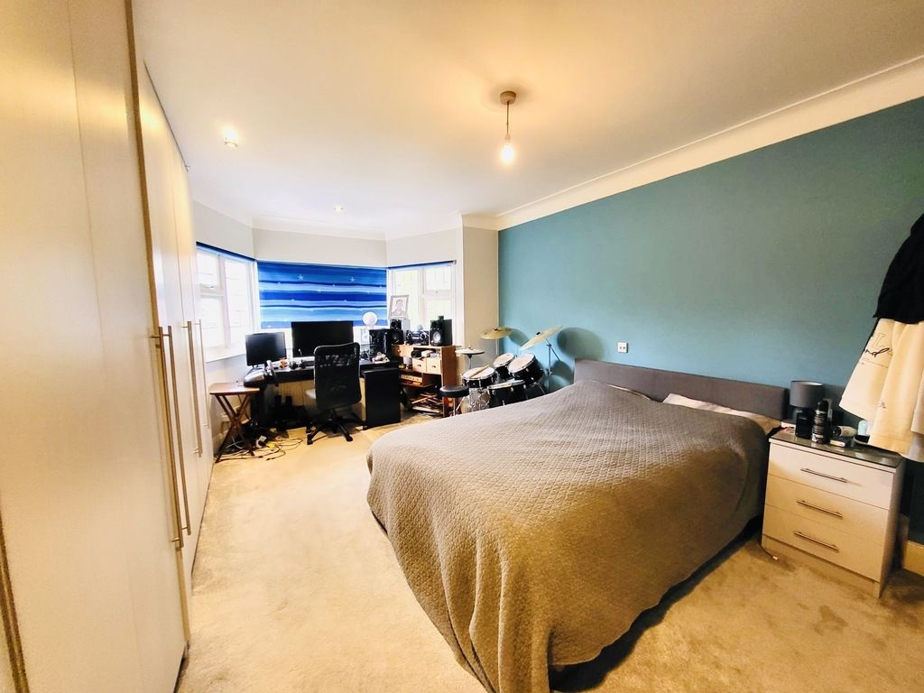 Additional image 13 of 5 bed detached house for saleHazel Gardens, Edgware HA8
