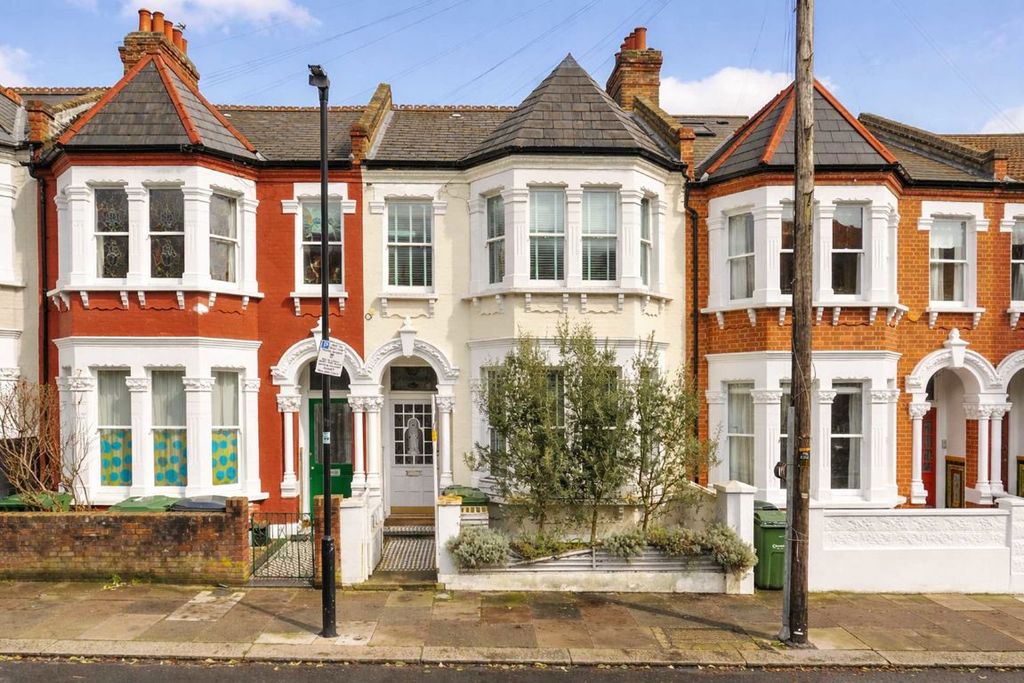 Property photo 3 of 8