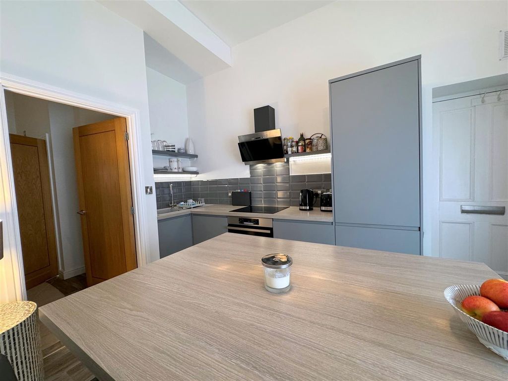 Property photo 2 of 14 3.Jpg