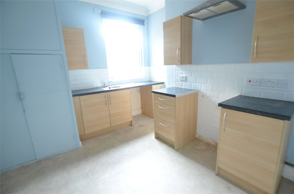 Property photo 3 of 6 Picture No. 02