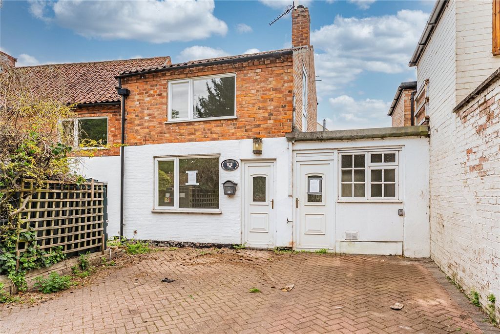 Property photo 2 of 18 Picture No. 28