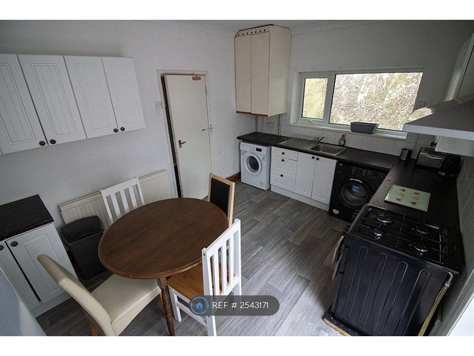 Property photo 2 of 21 Kitchen View 2