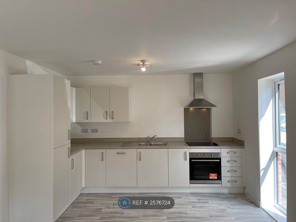 Property photo 2 of 13 Modern Kitchen With Integrated Appliances