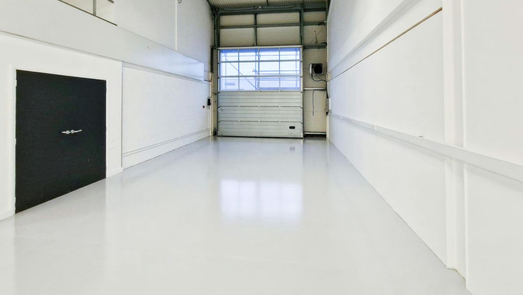 Property photo 2 of 4 Unit 12 Internal 4 Adapt.Jpg