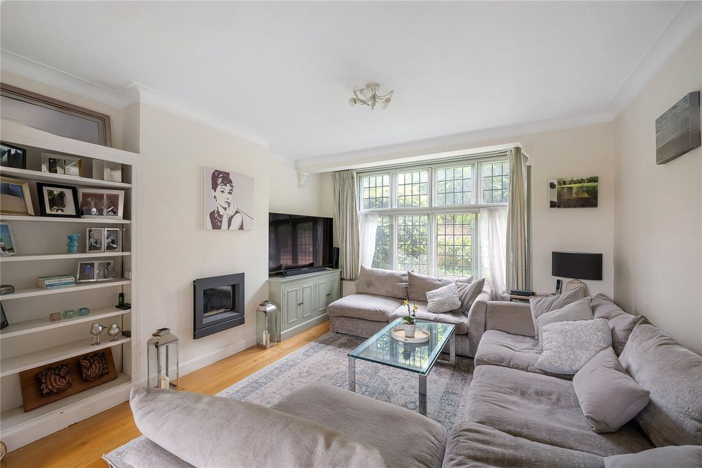 Property photo 2 of 21 Picture No. 04