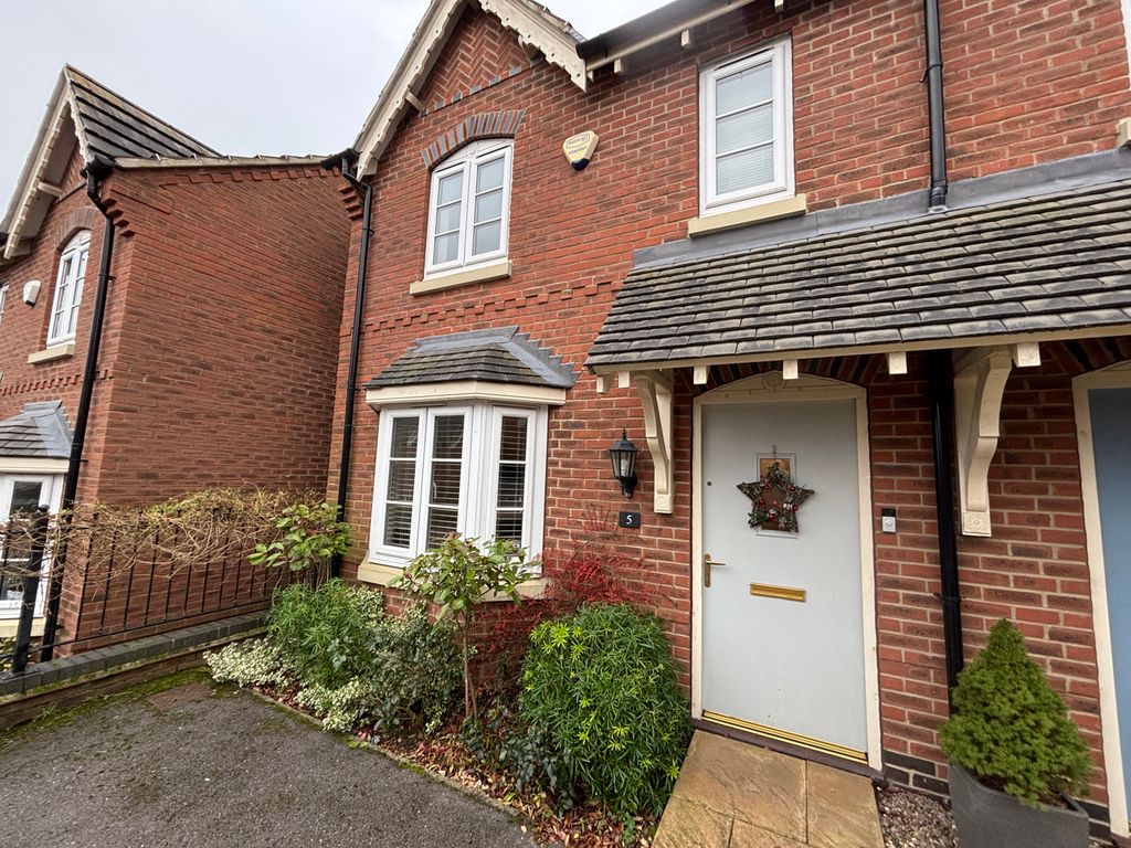 Property photo 2 of 28