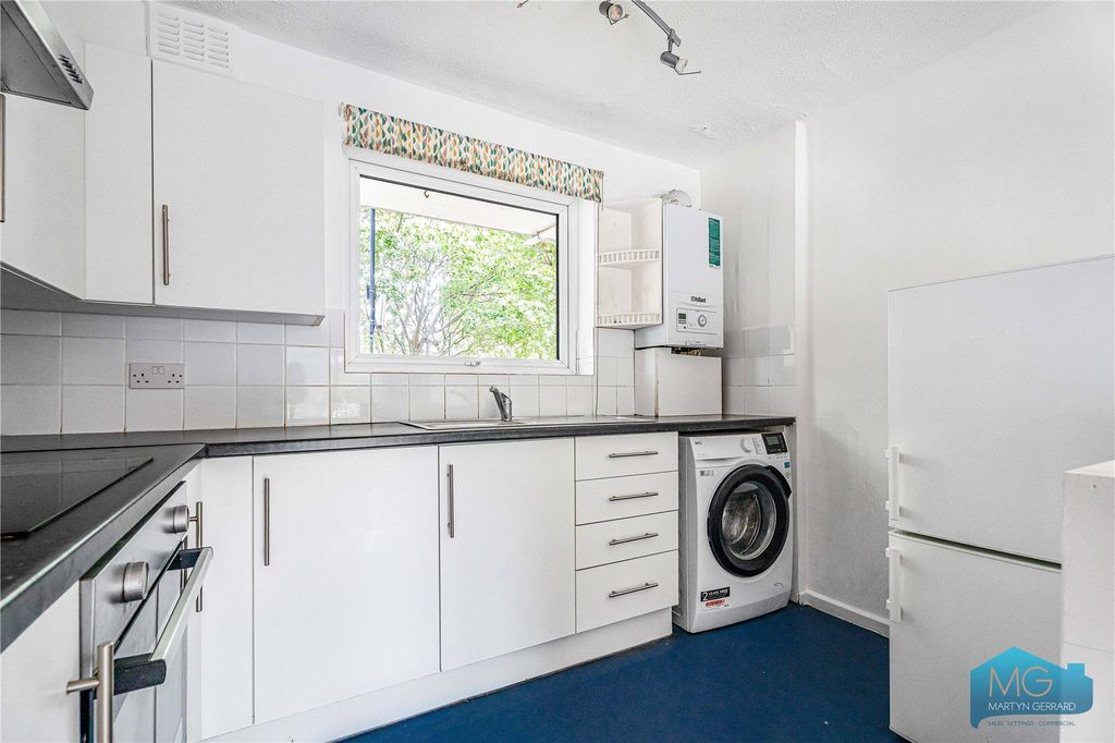 Property photo 2 of 10 Picture No. 22