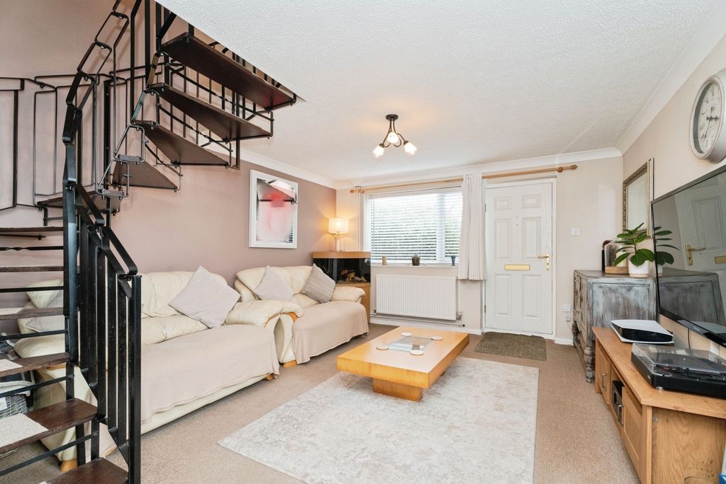 Property photo 2 of 16 Pbox-Img.Jpg